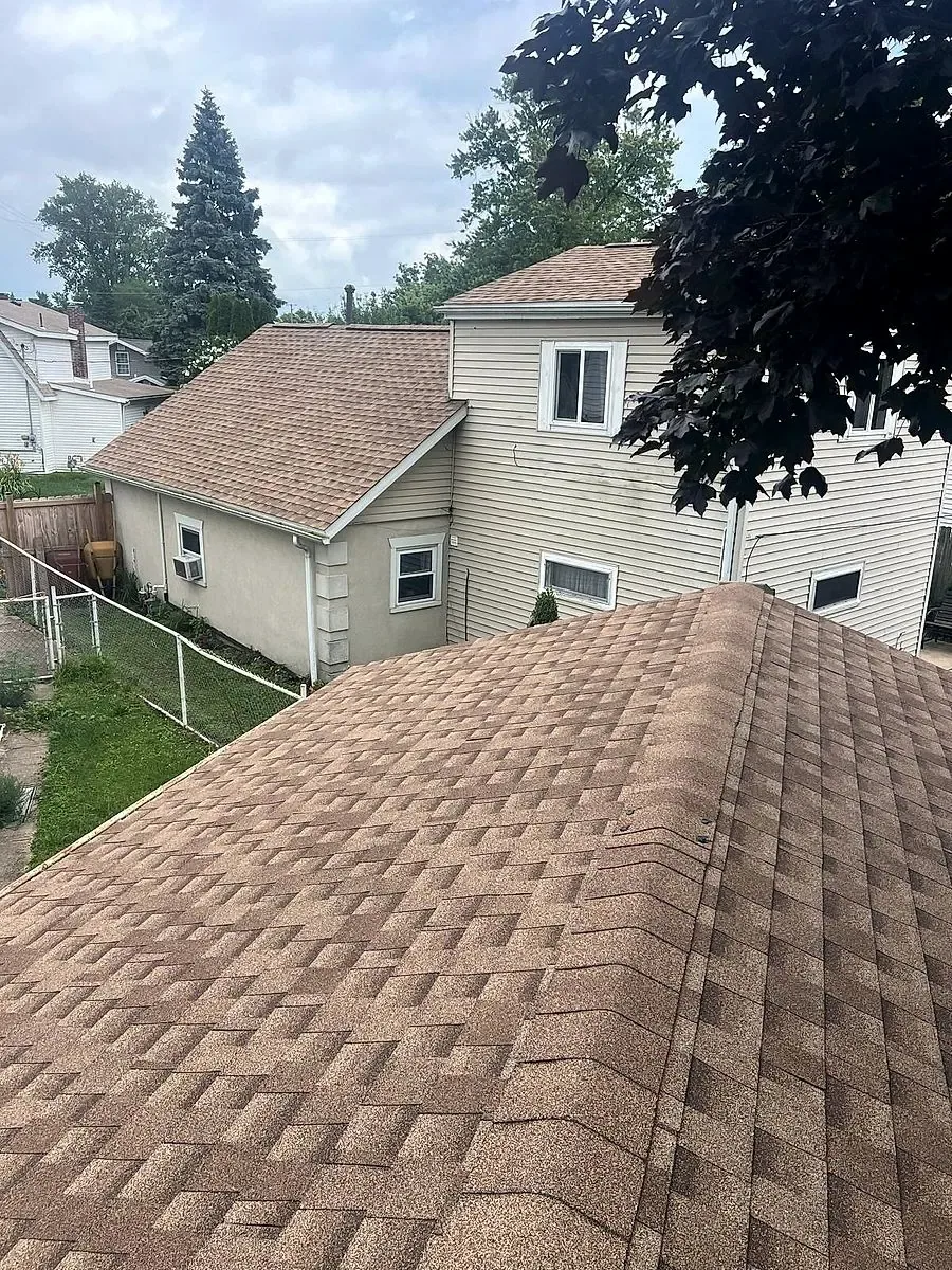 New architectural shingle roof installed in Lorain, Ohio
